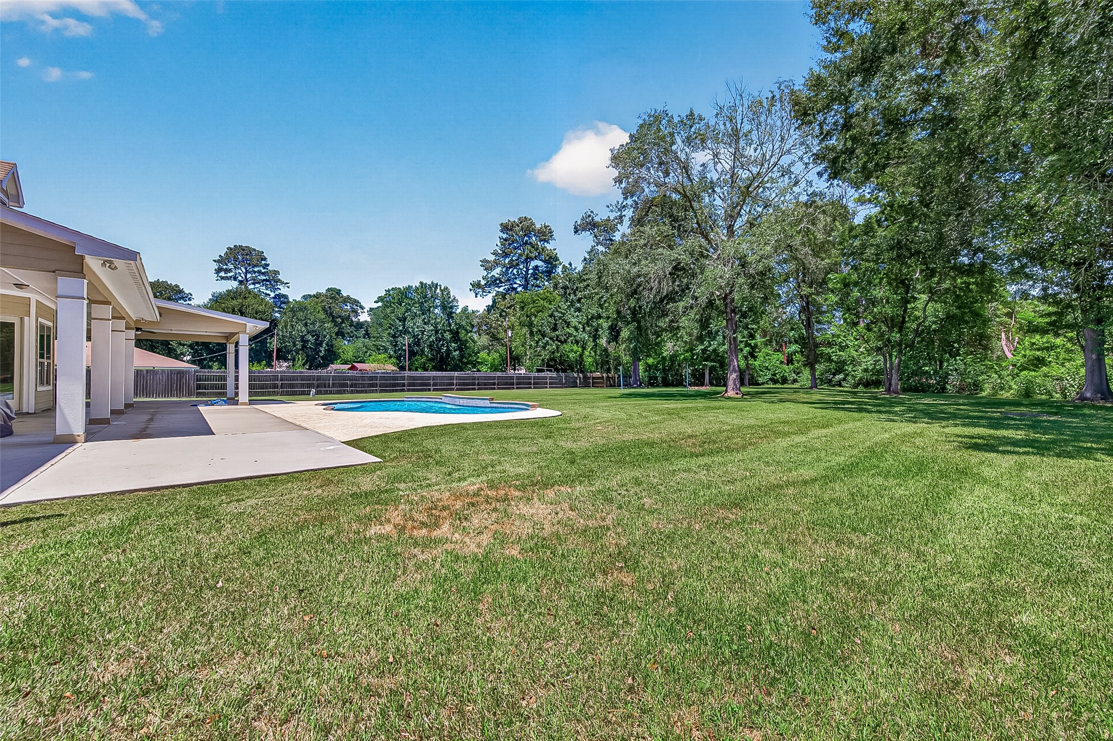 22040 Robins Road Property Photo 42