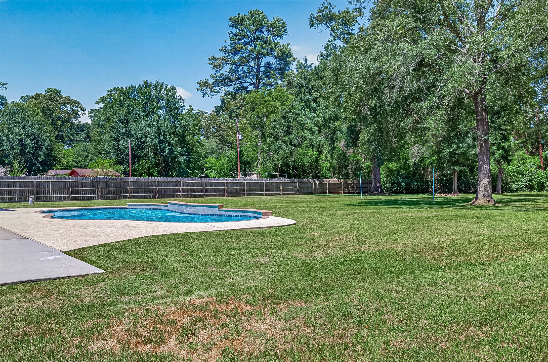 22040 Robins Road Property Photo 44