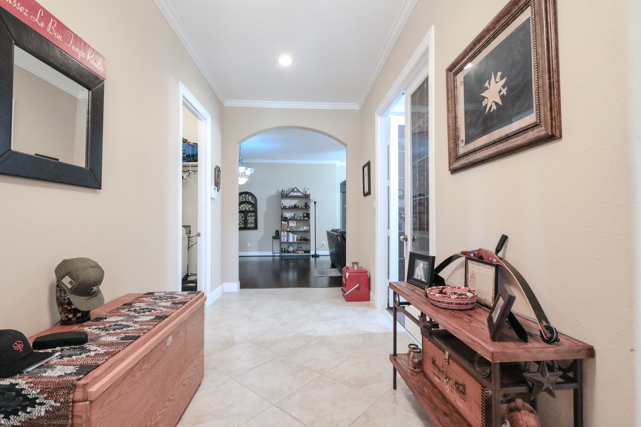 6514 Monrovia Lane Property Photo 6