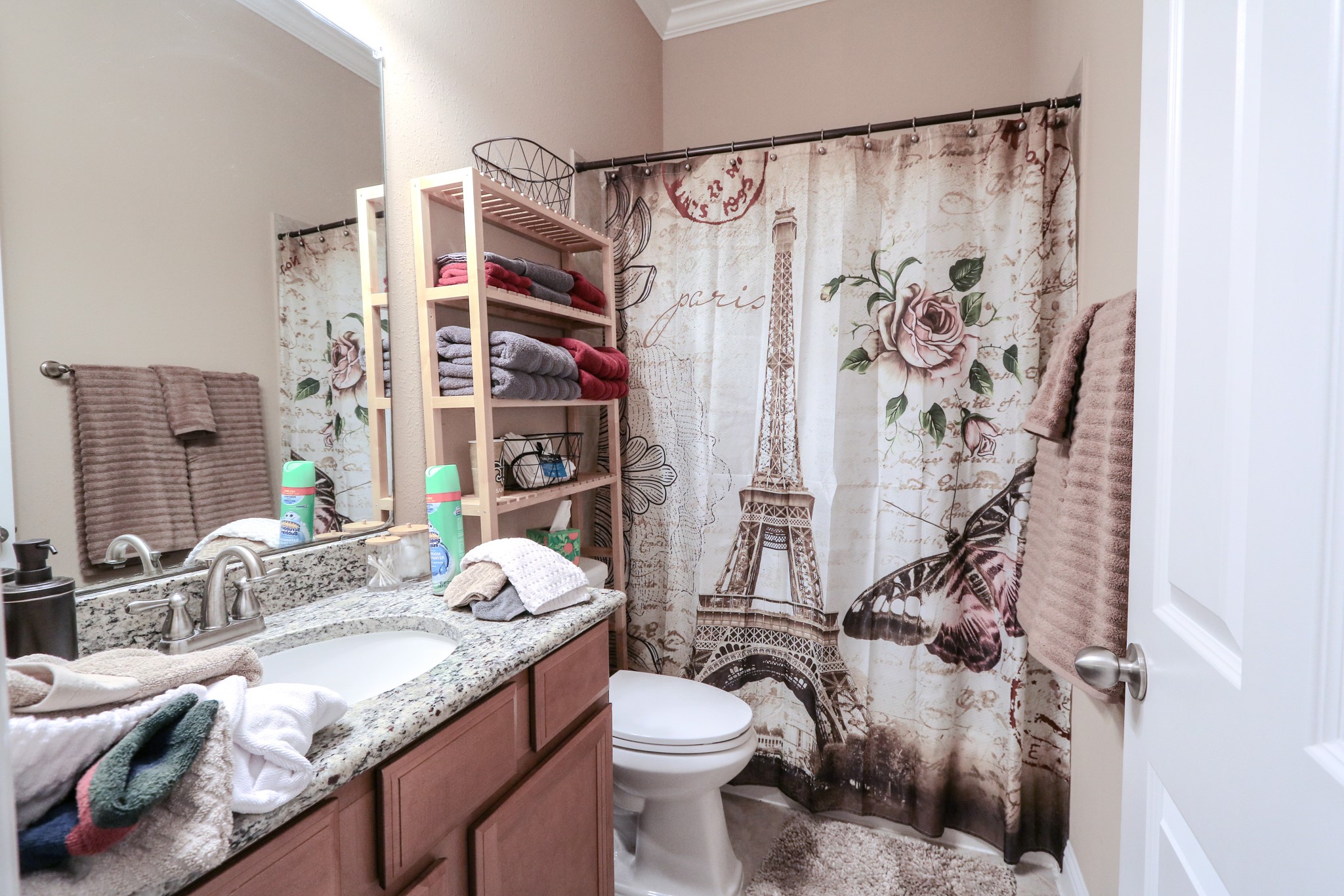 6514 Monrovia Lane Property Photo 7