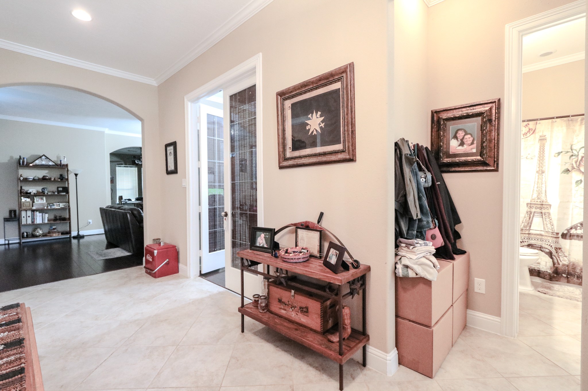 6514 Monrovia Lane Property Photo 10