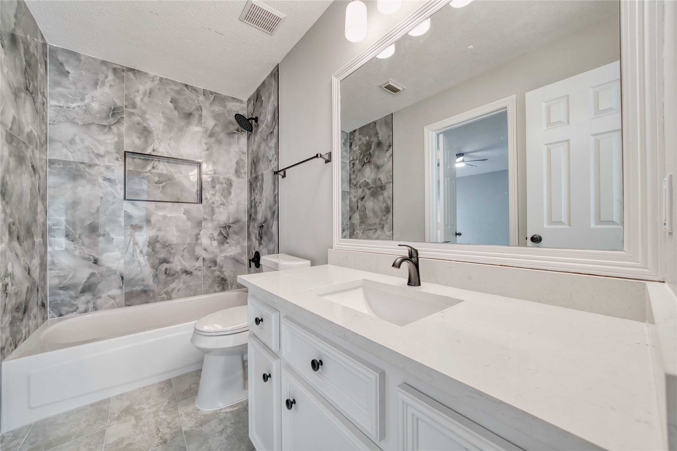 14203 Championship Lane Property Photo 32