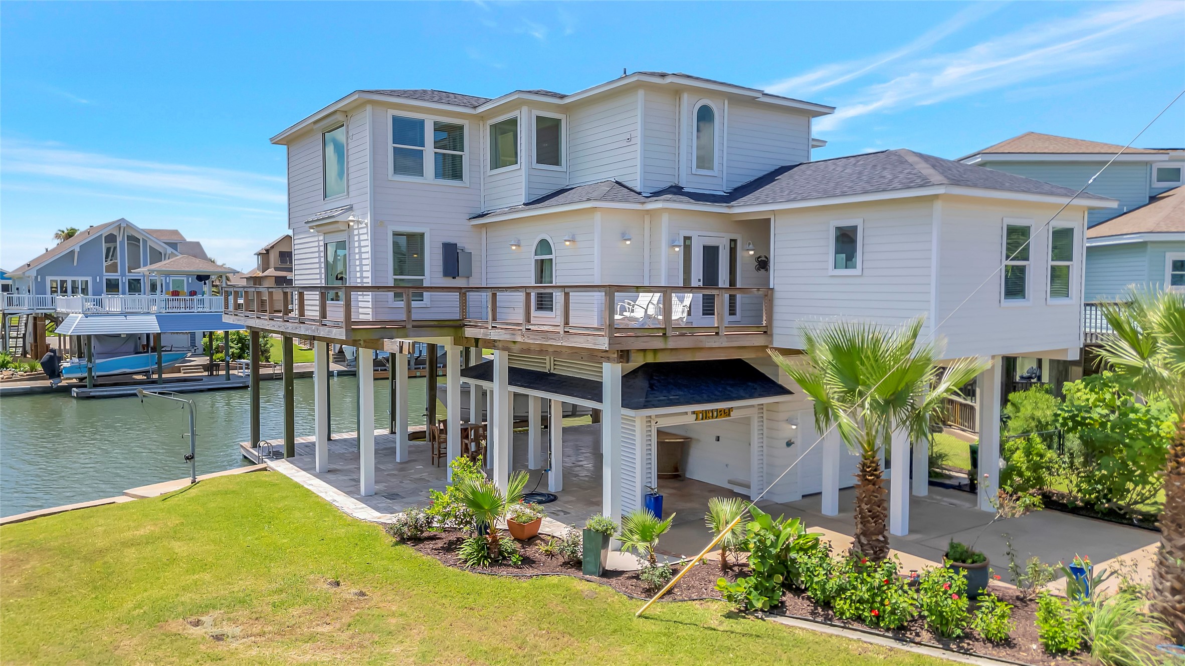 1303 Outrigger