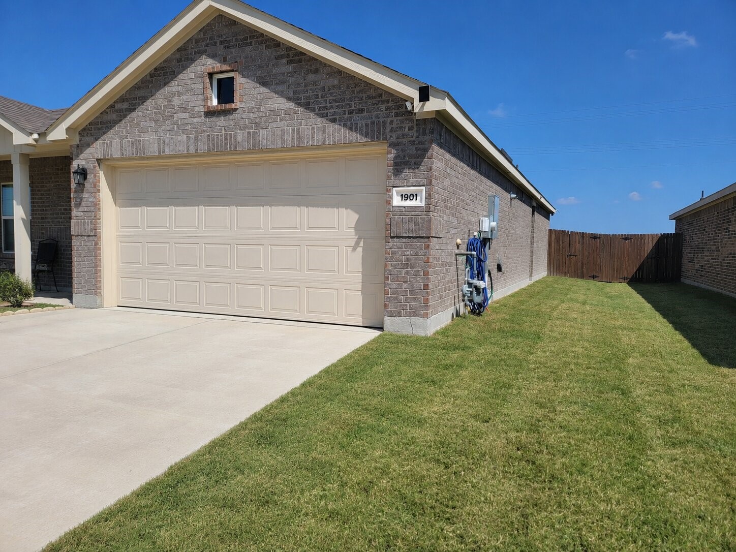 1901 Lotus Street Property Photo 8