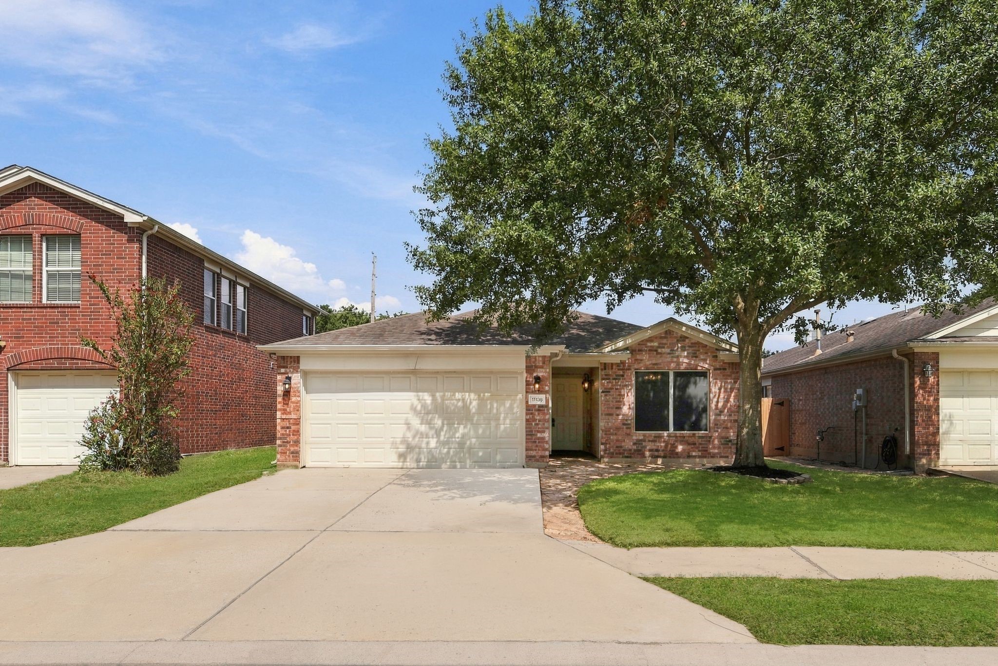 17438 Hoover Gardens Drive Property Photo 1