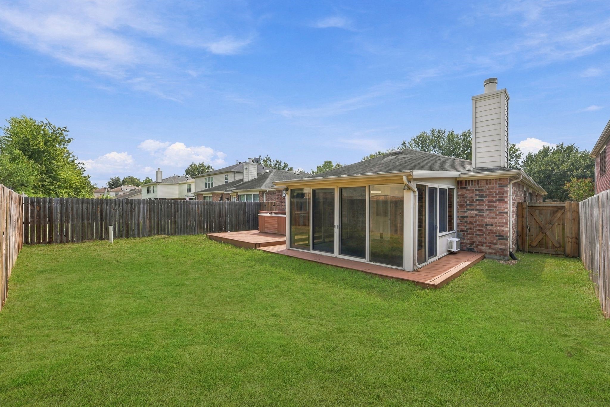 17438 Hoover Gardens Drive Property Photo 19