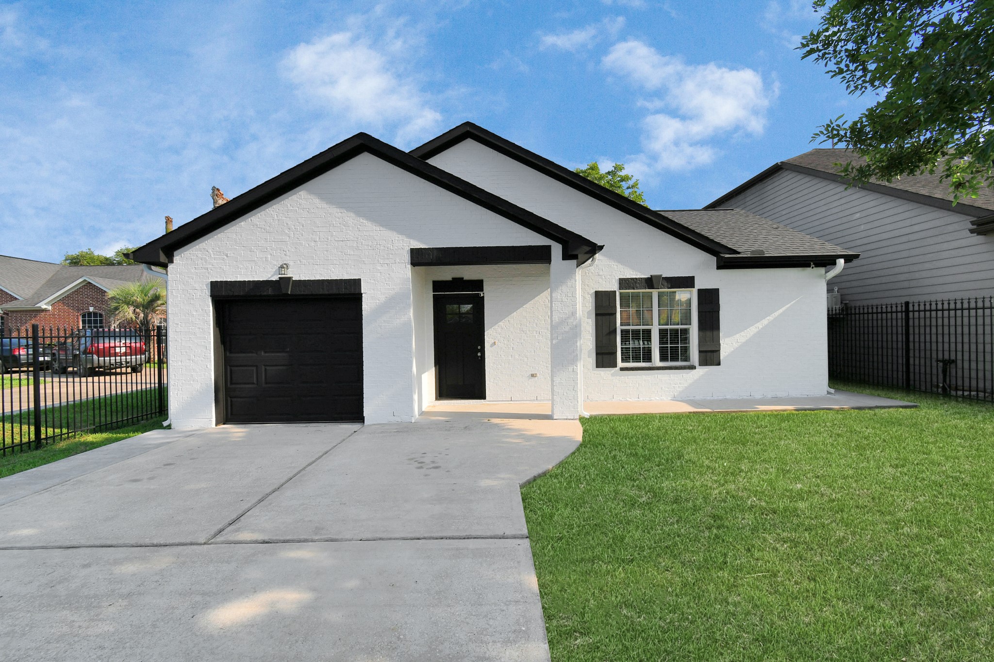 9006 Ledge Street Property Photo 1