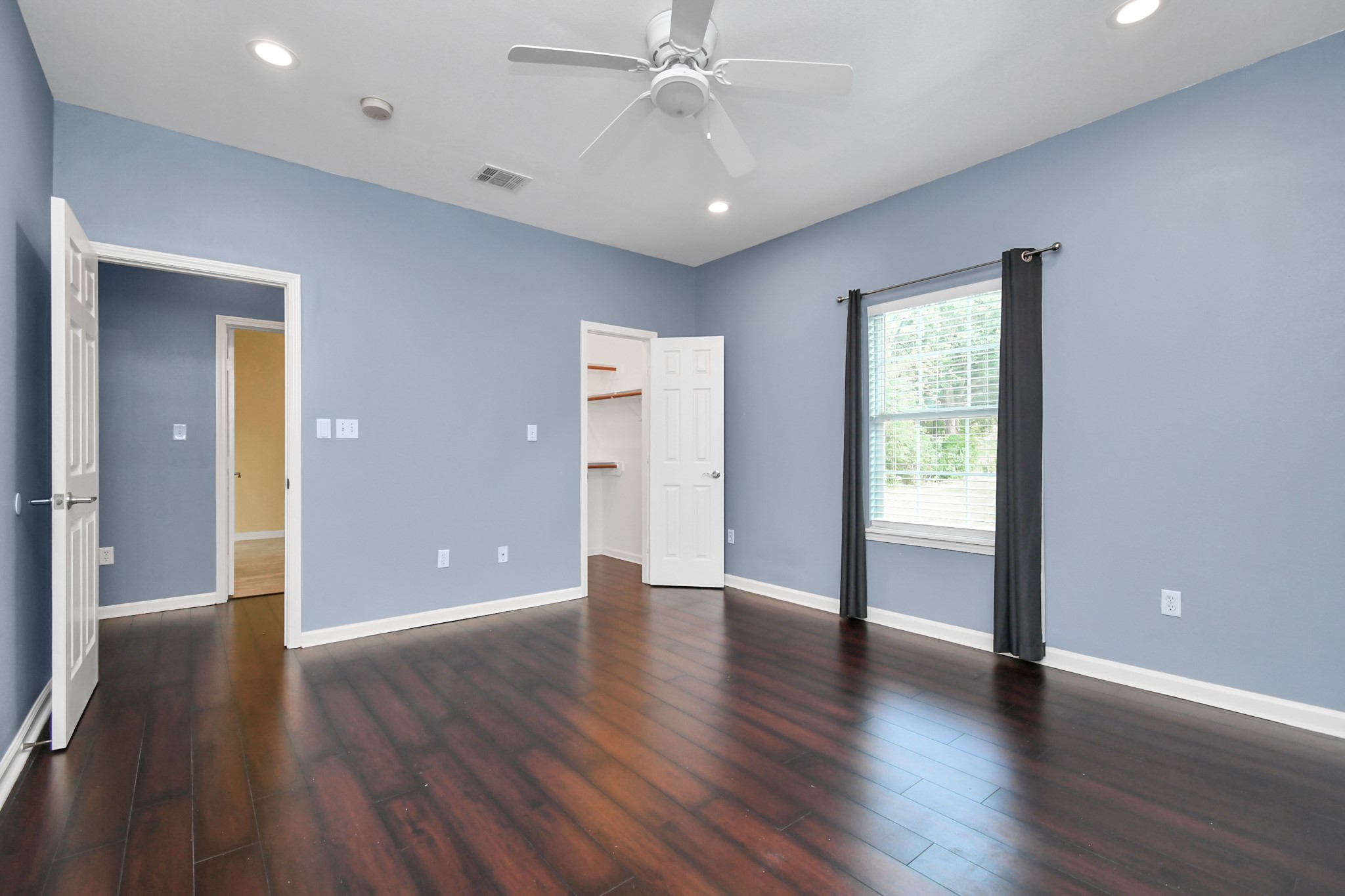 9006 Ledge Street Property Photo 10