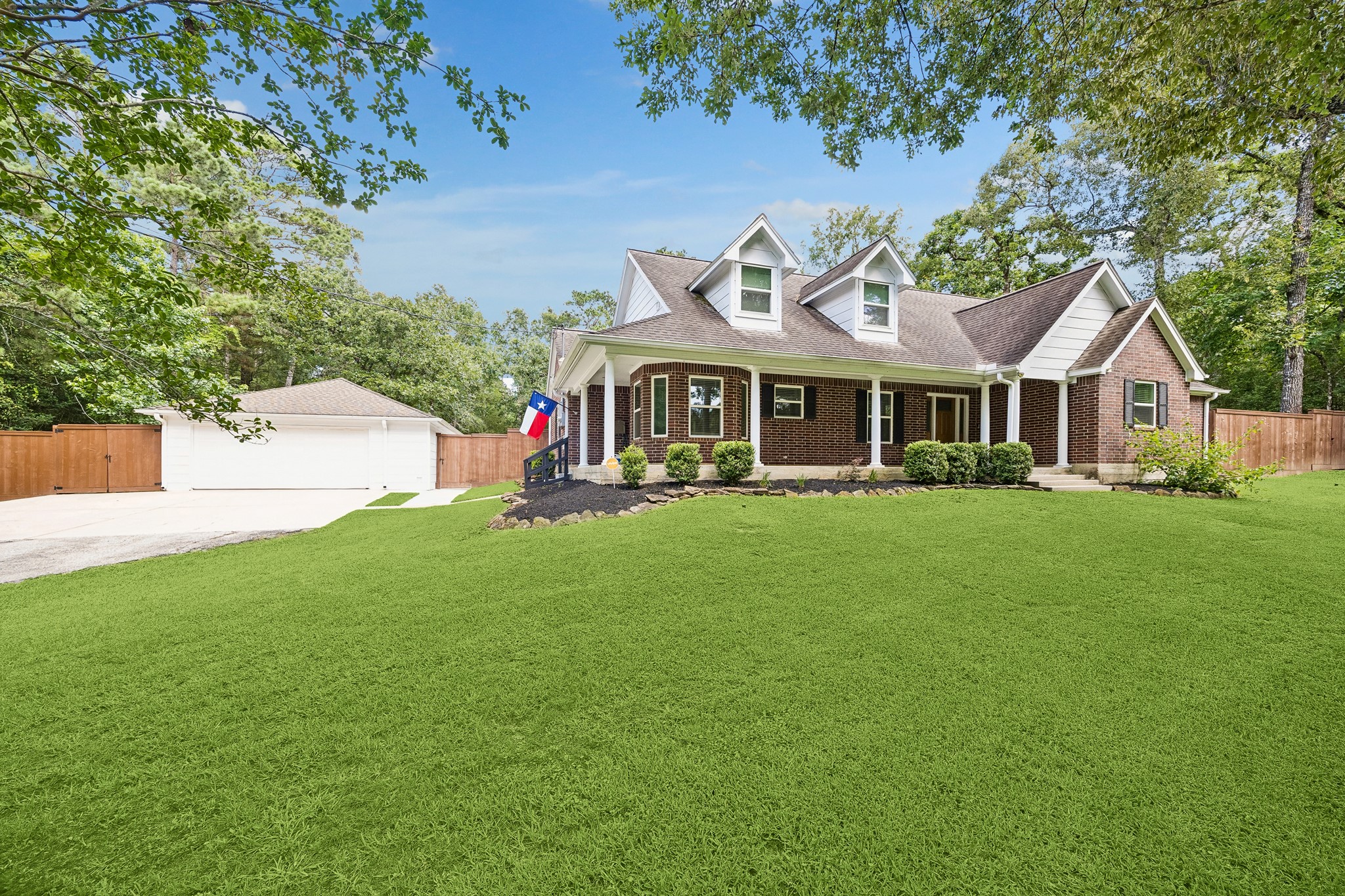 40602 Desota Road Property Photo 2