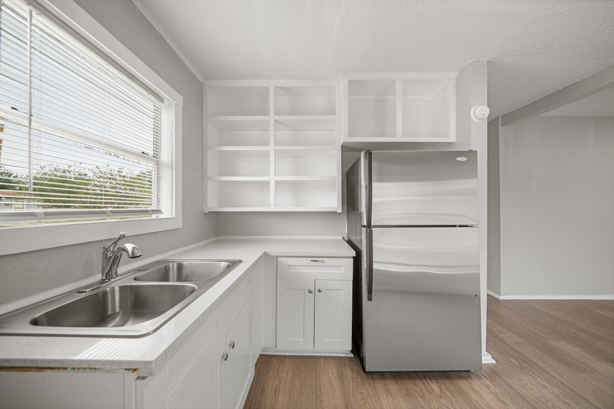 1723 W 5th Street Property Photo 1