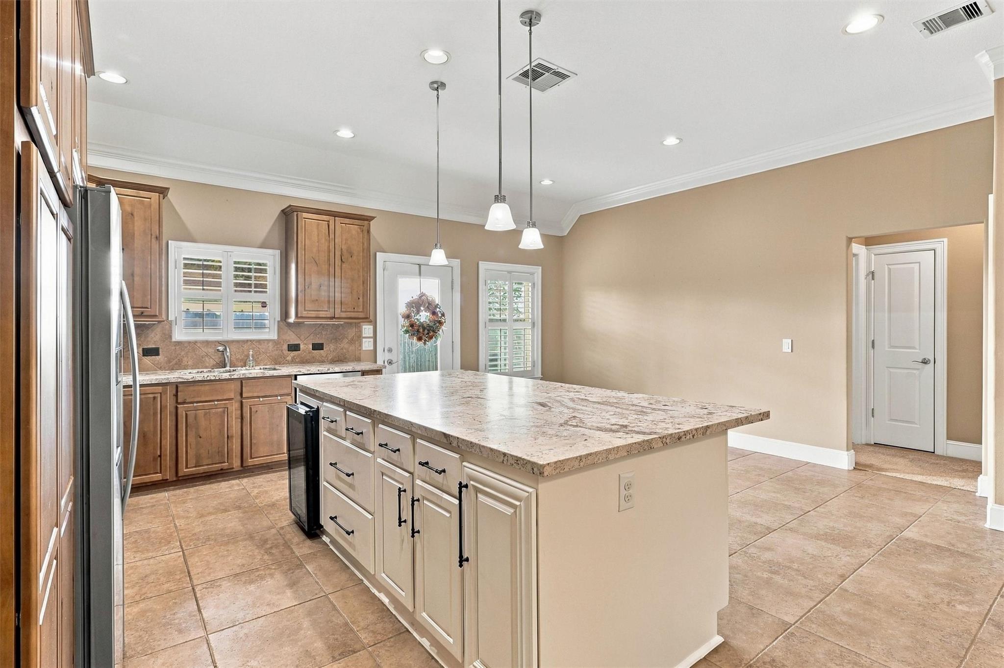 227 Village Dr, Sealy Tx 77474 Property Photo 8