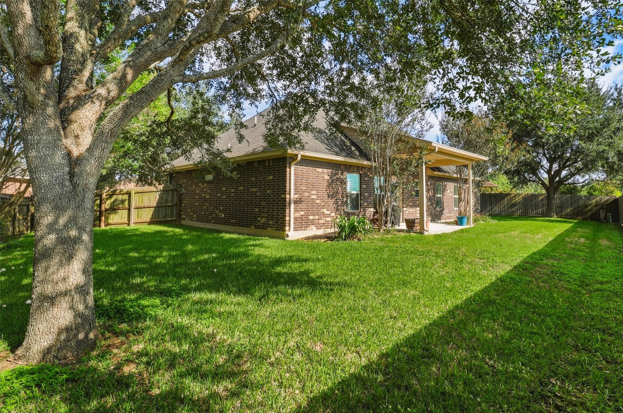 227 Village Dr, Sealy Tx 77474 Property Photo 45