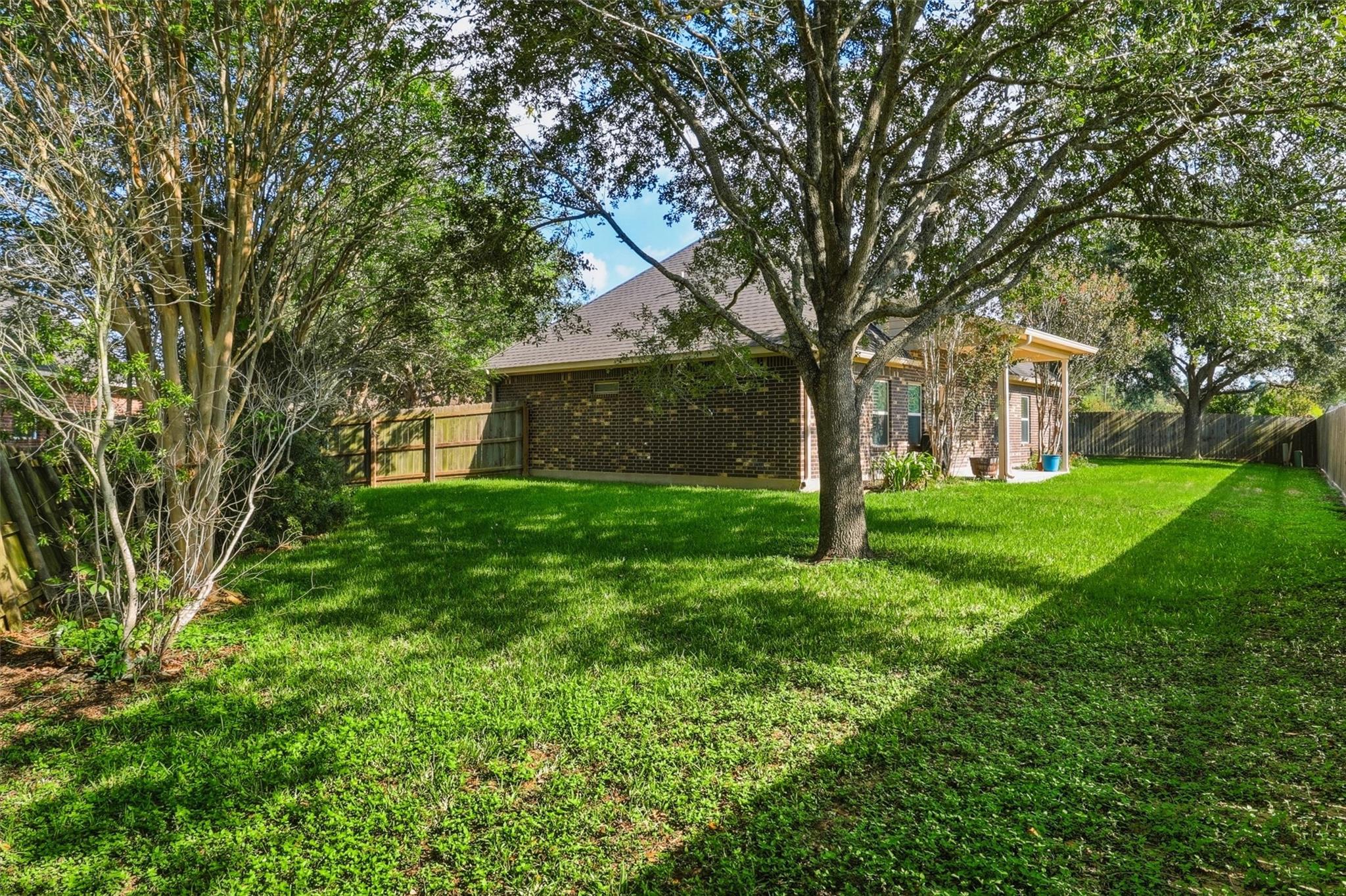 227 Village Dr Property Photo 47