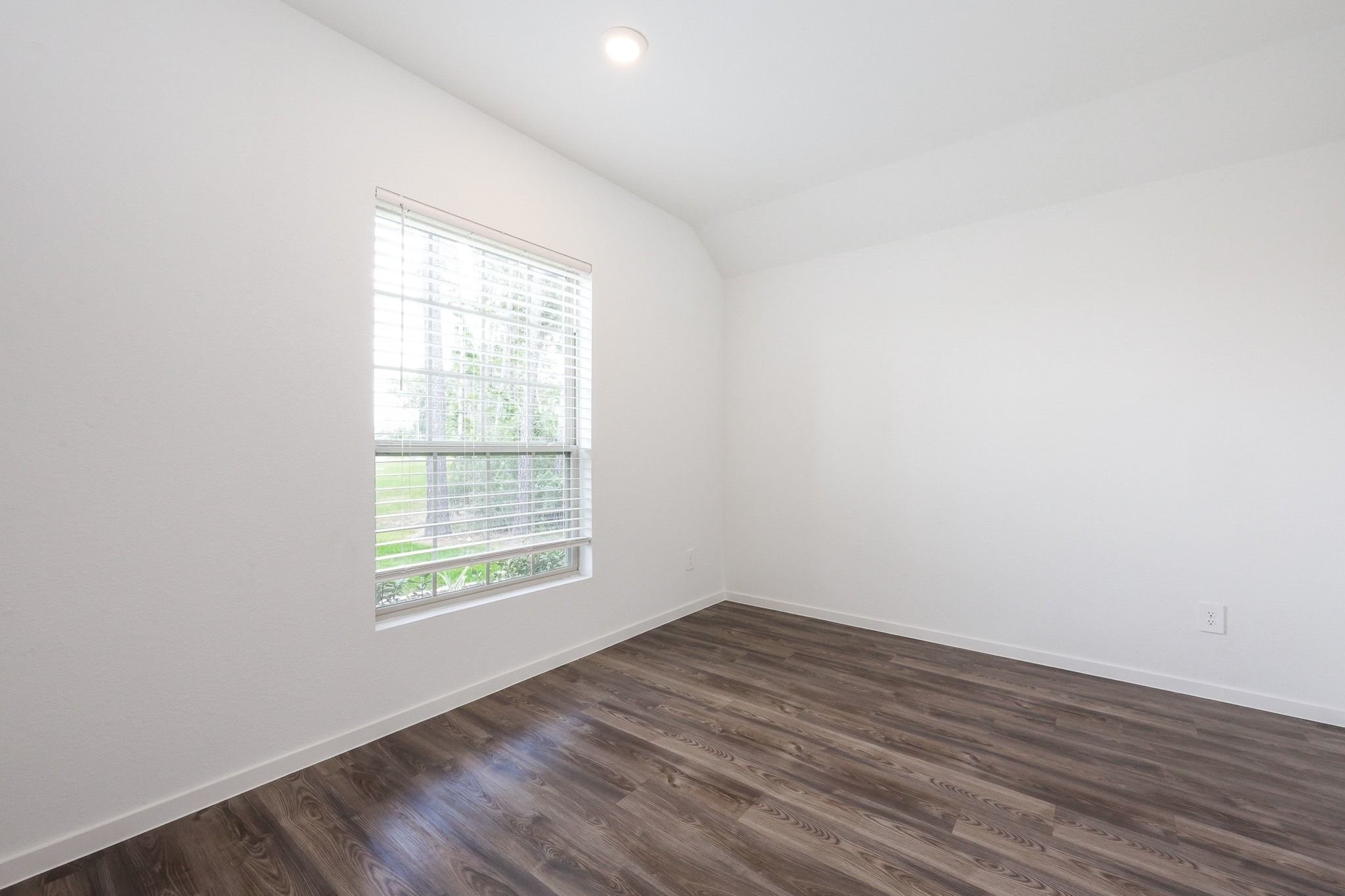 3450 Rolling View Drive Property Photo 5