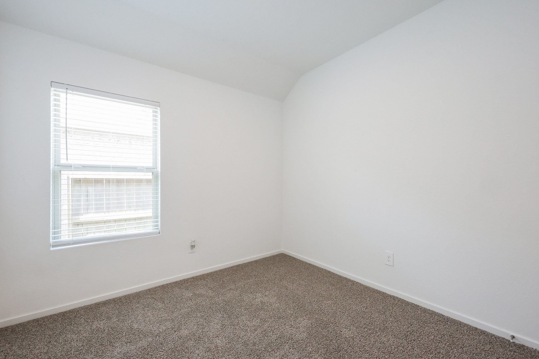 3450 Rolling View Drive Property Photo 19