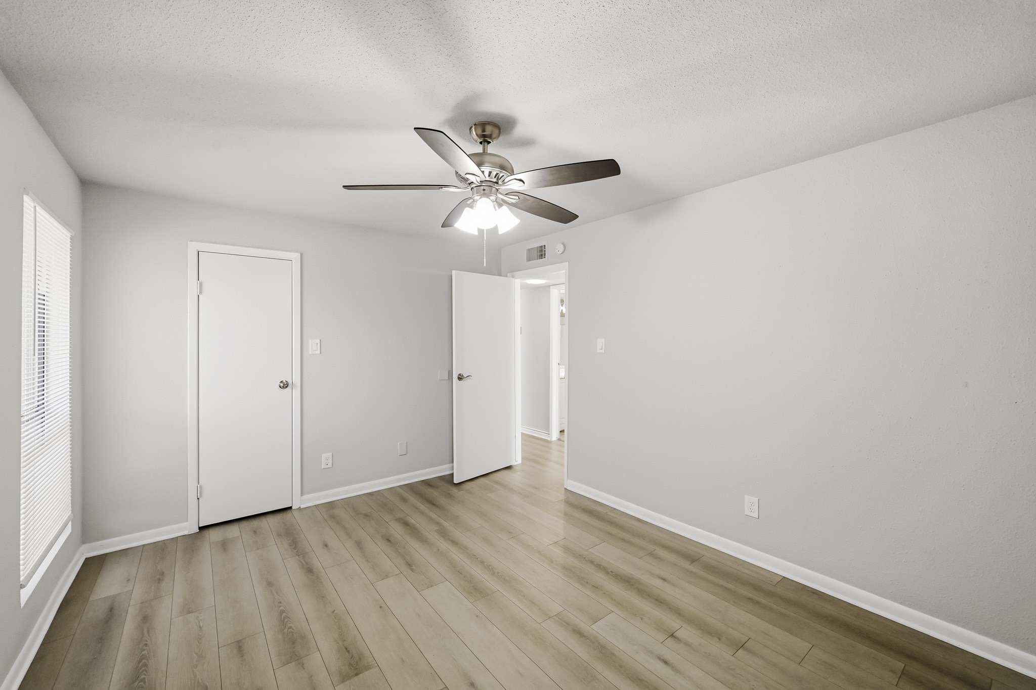 12955 Woodforest Boulevard 26 Property Photo 15