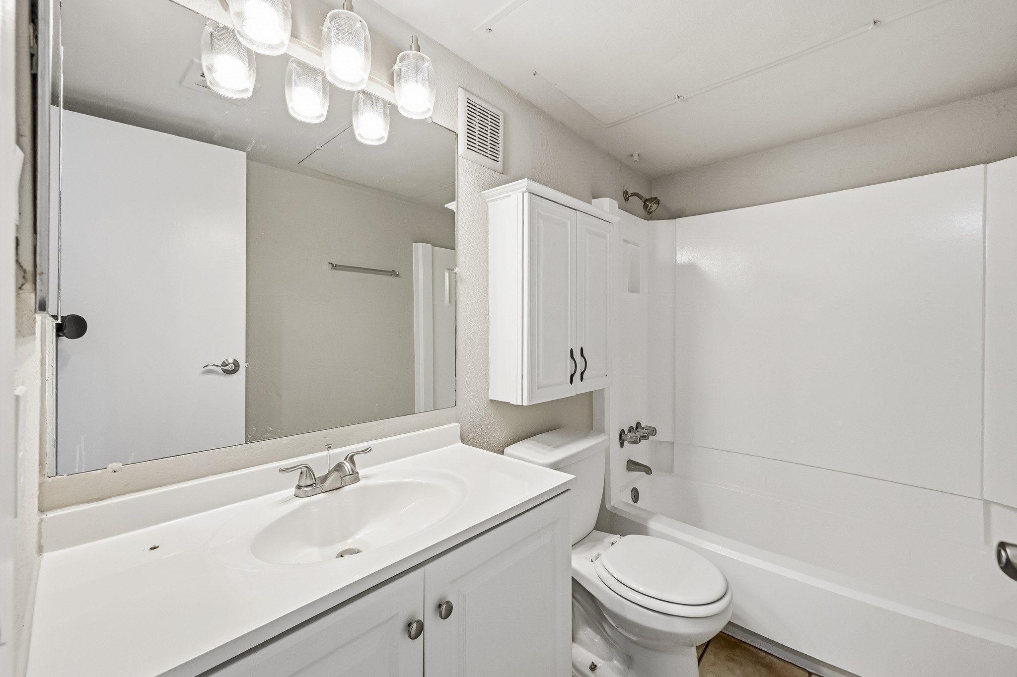 12955 Woodforest Boulevard 26 Property Photo 17