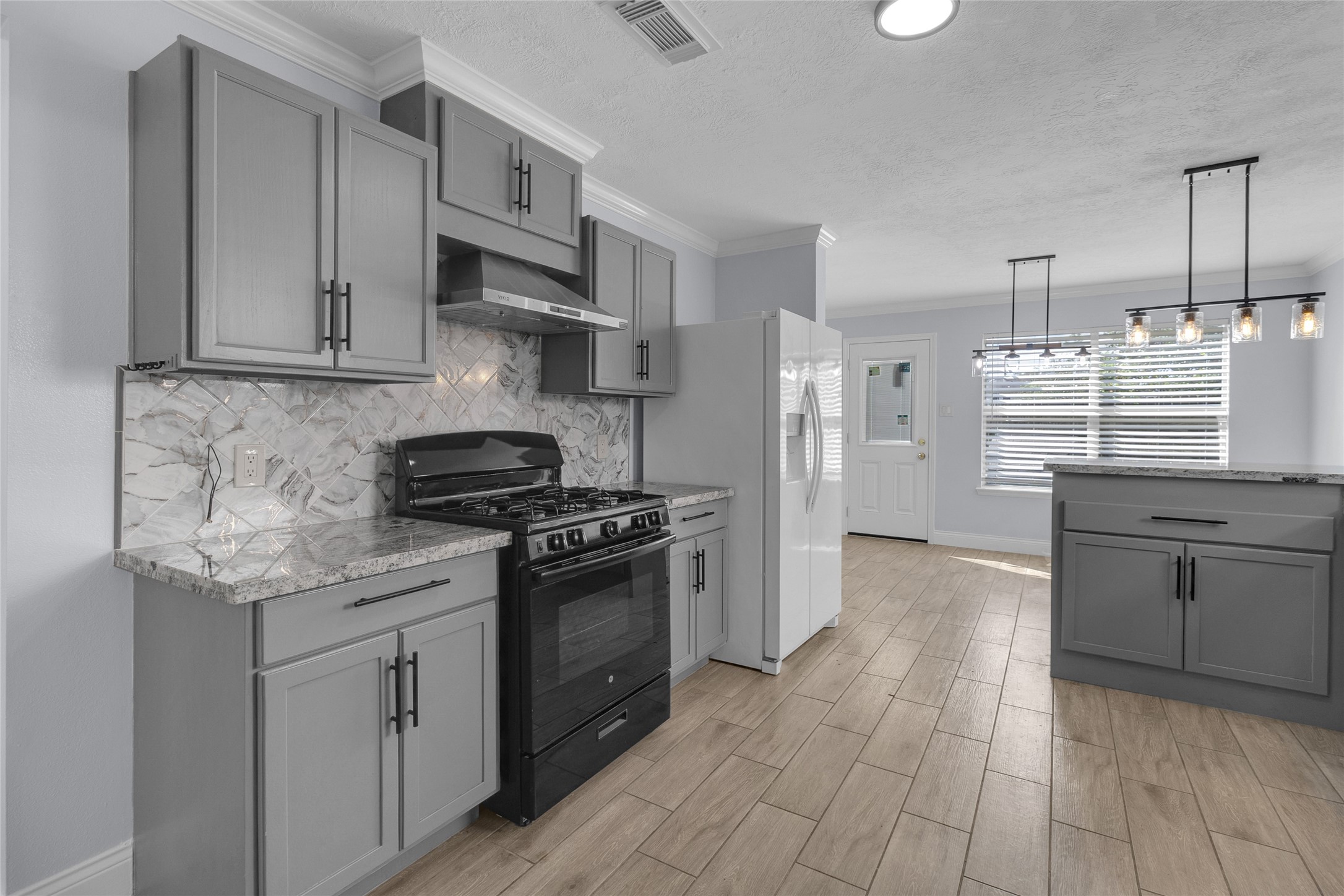 11410 Sunburst Falls Drive Property Photo 8