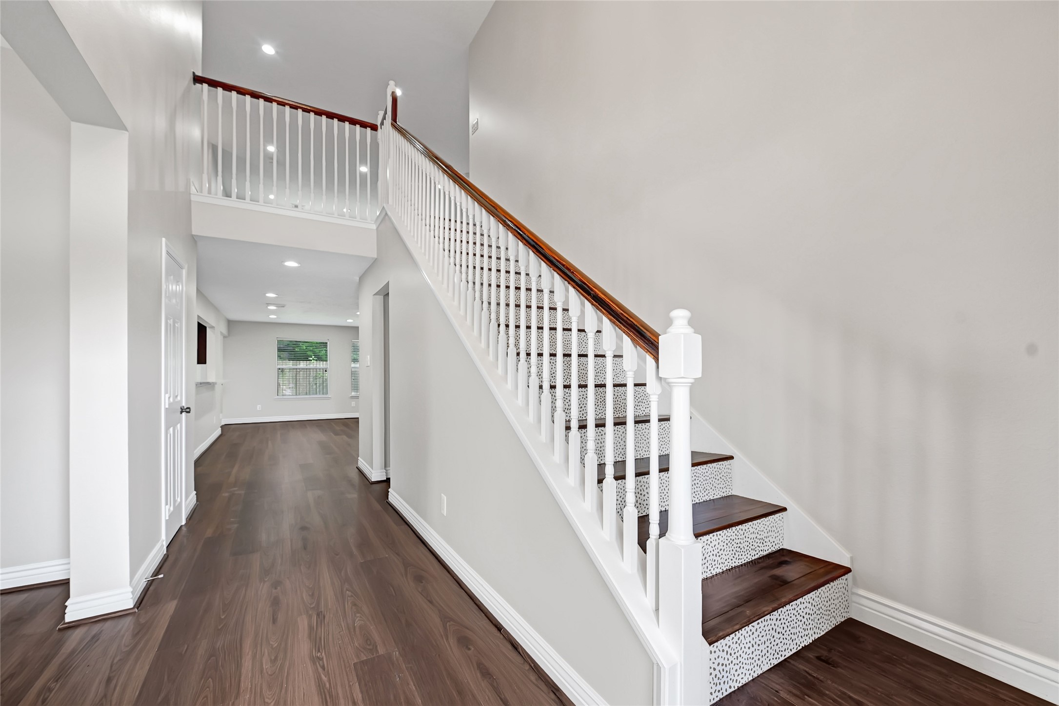 5914 Shadow Creek Court Property Photo 11