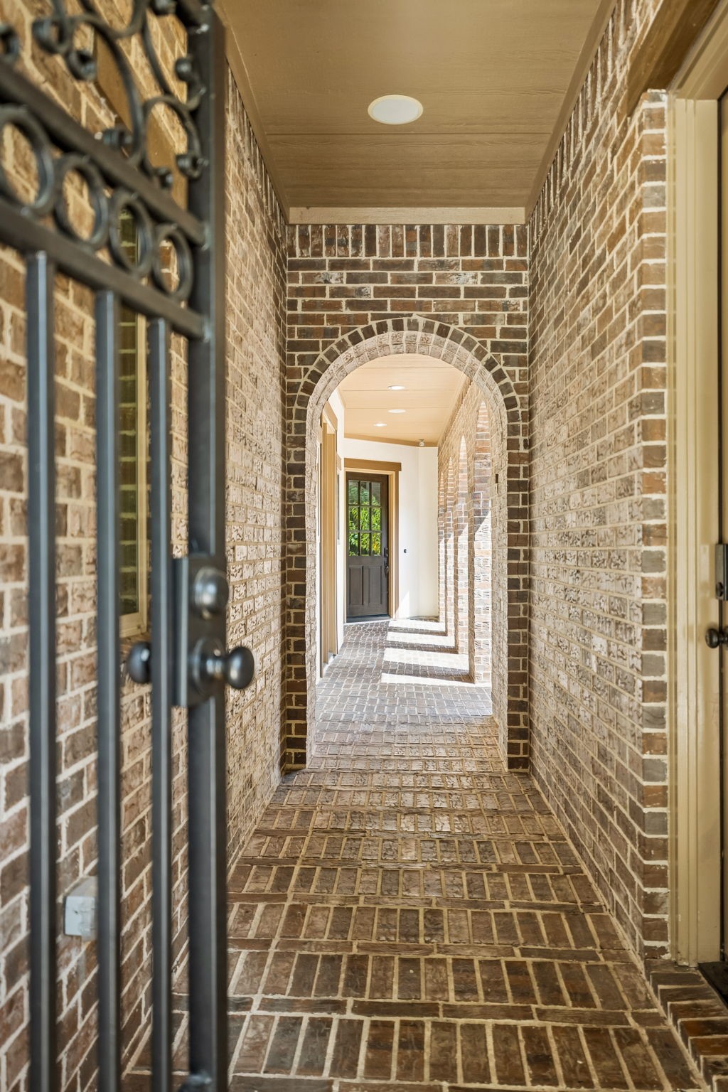 14 Woodglade Way Property Photo 4