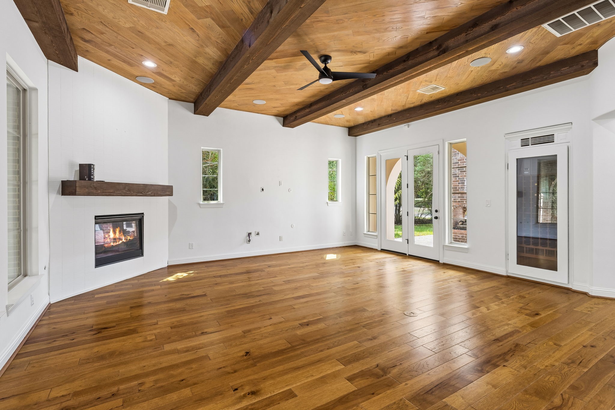 14 Woodglade Way Property Photo 12