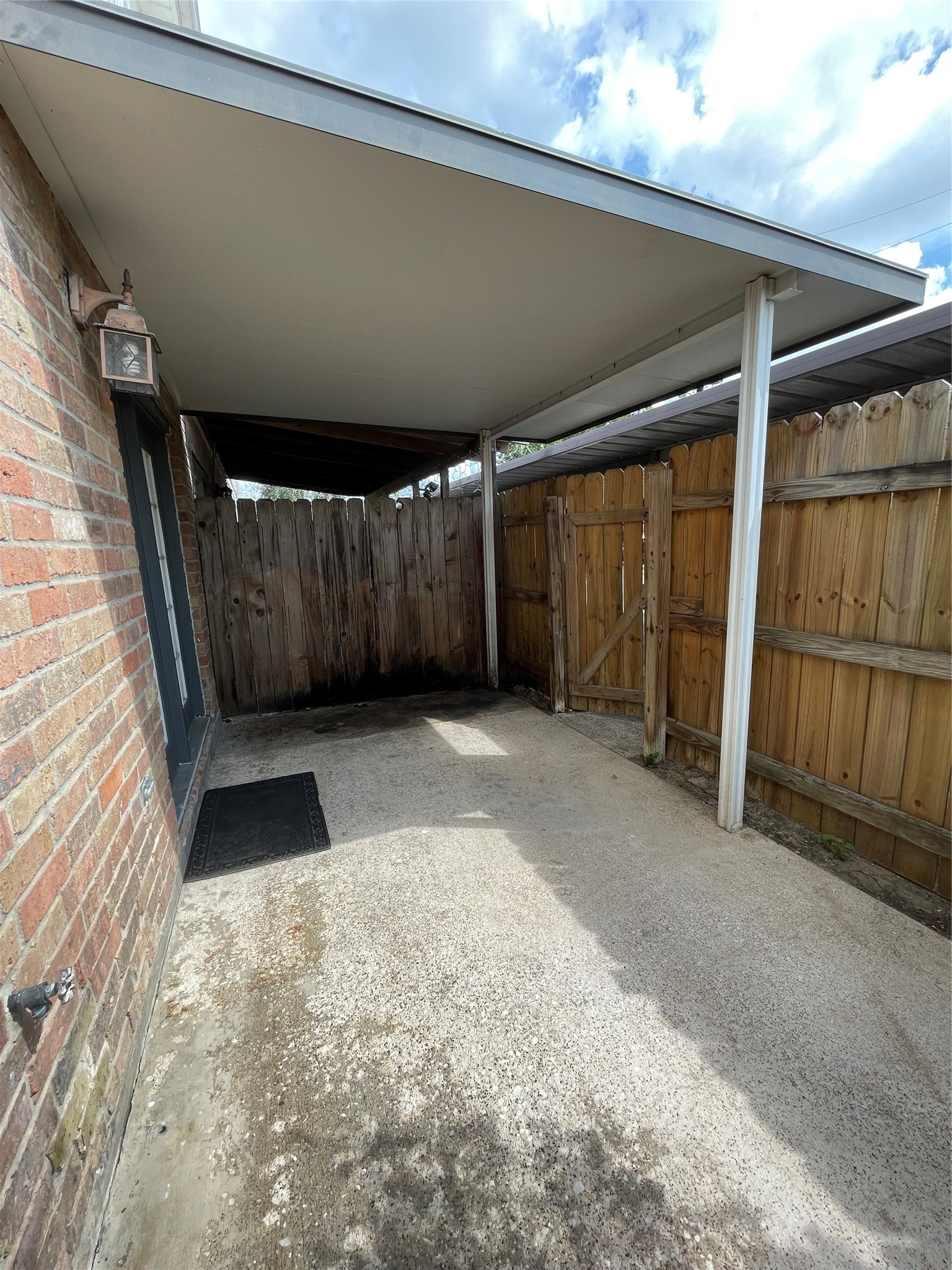 8730 Glen Meadow Lane Property Photo 27