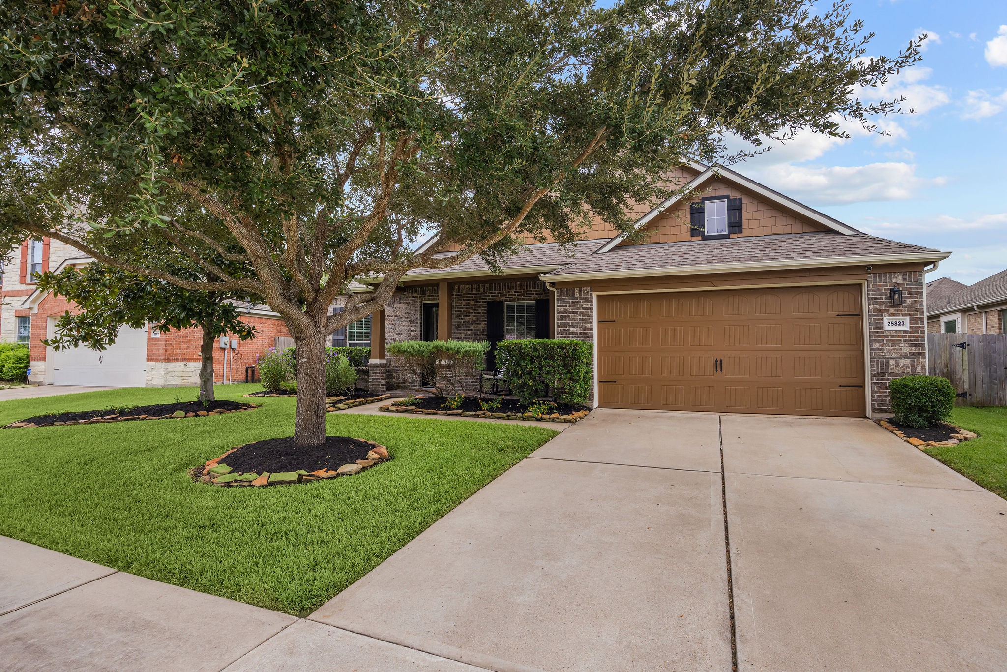 25823 Celtic Terrace Drive Property Photo 2
