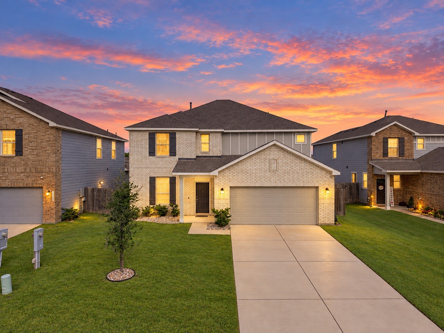 14424 Sunny Bend Way Property Photo 1