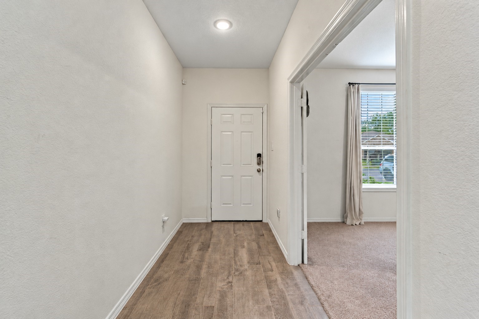 14424 Sunny Bend Way Property Photo 2