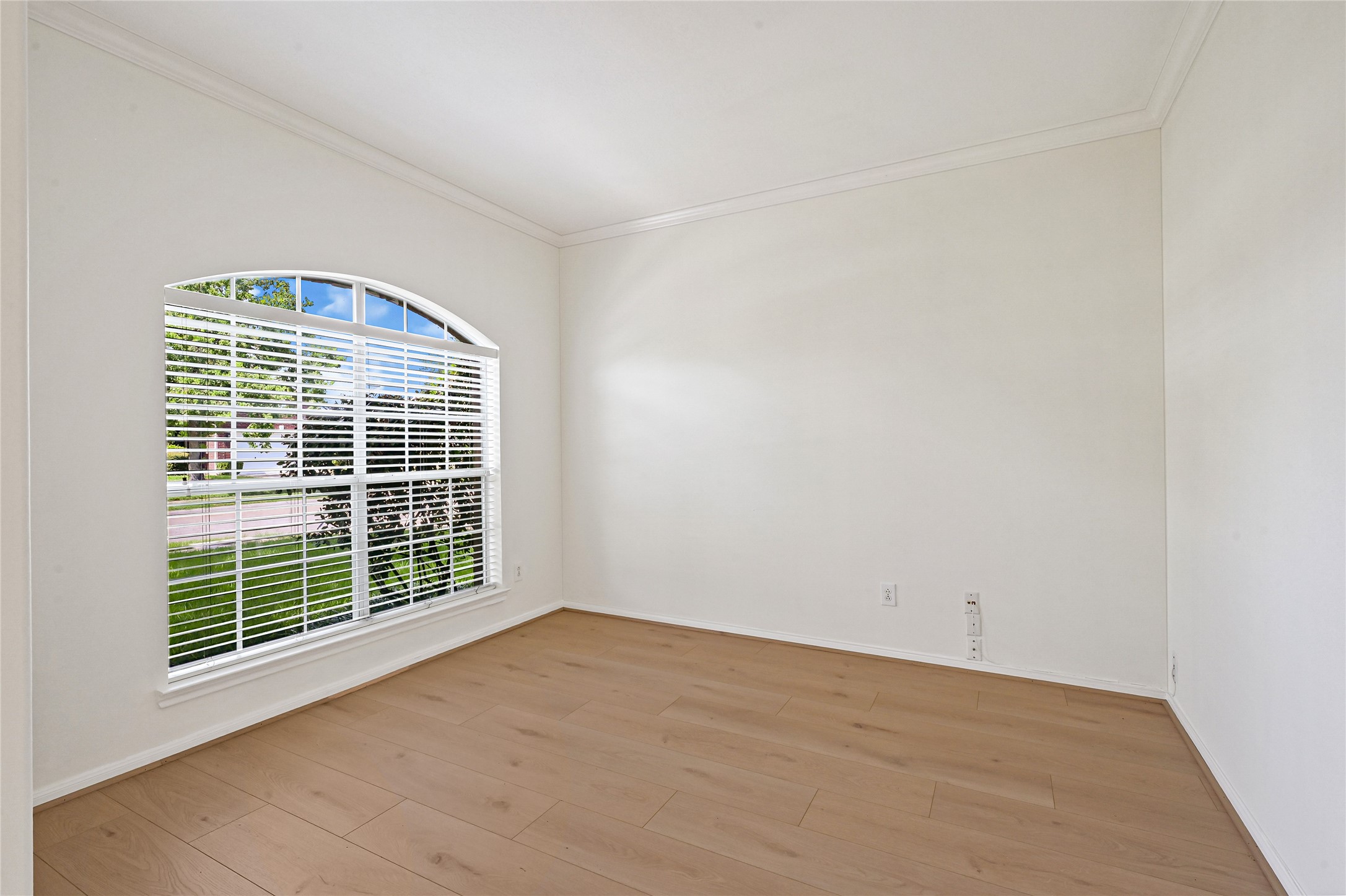 3606 Sheldon Drive Property Photo 6