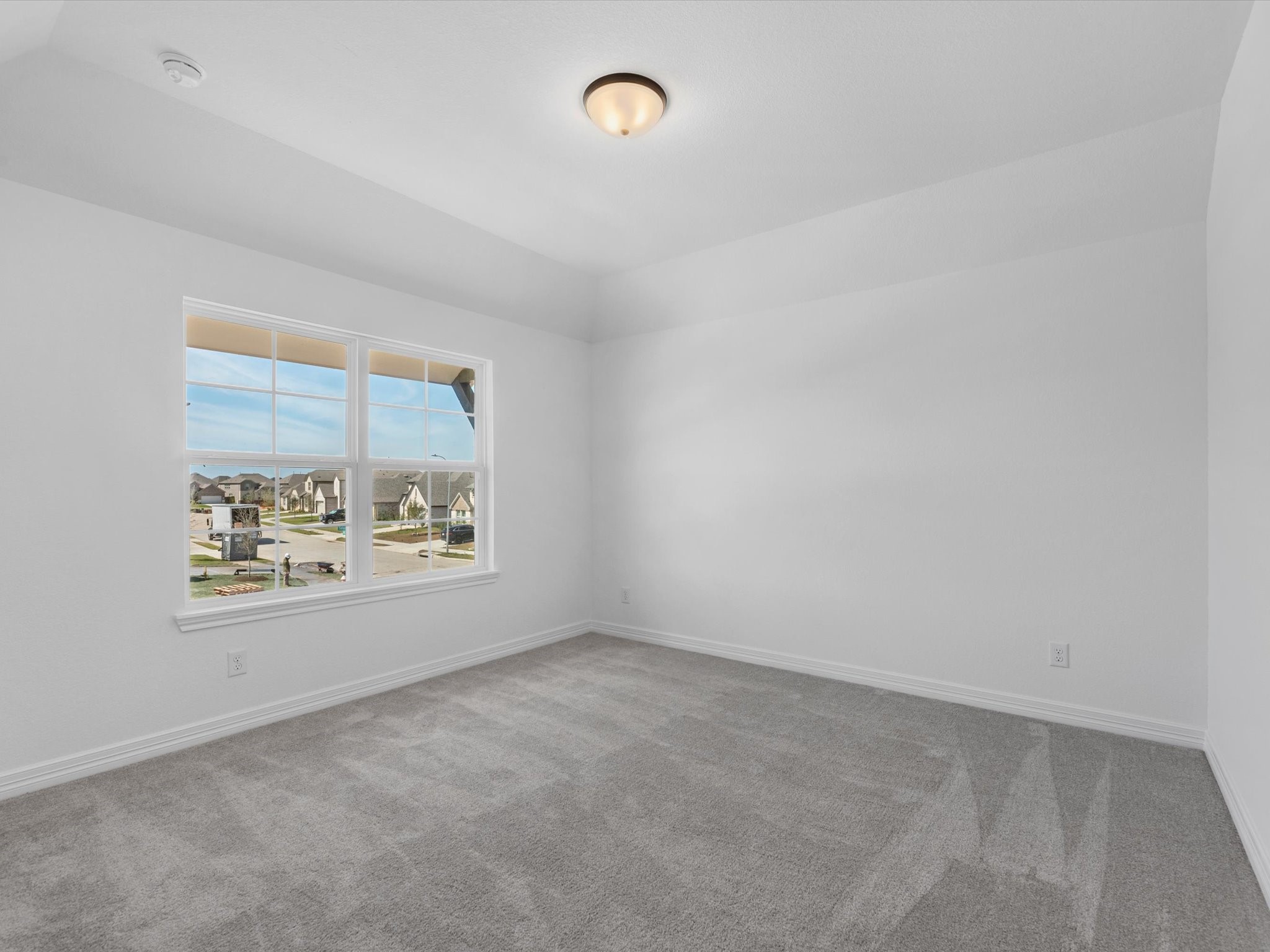 5023 Silk Petal Drive Property Photo 14
