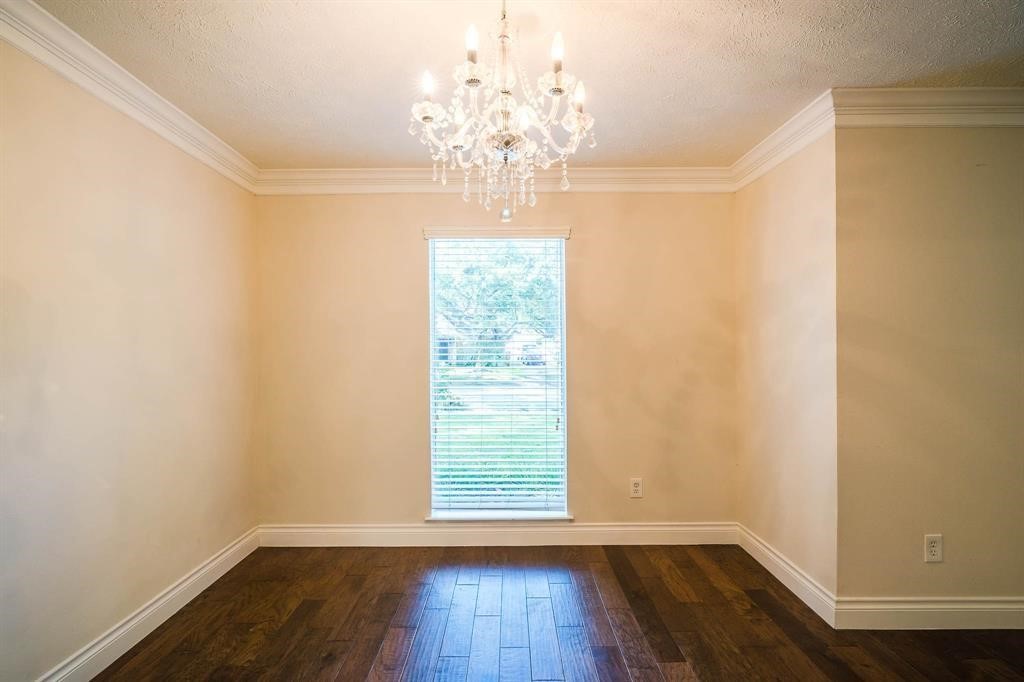21203 Park Brook Drive Property Photo 10