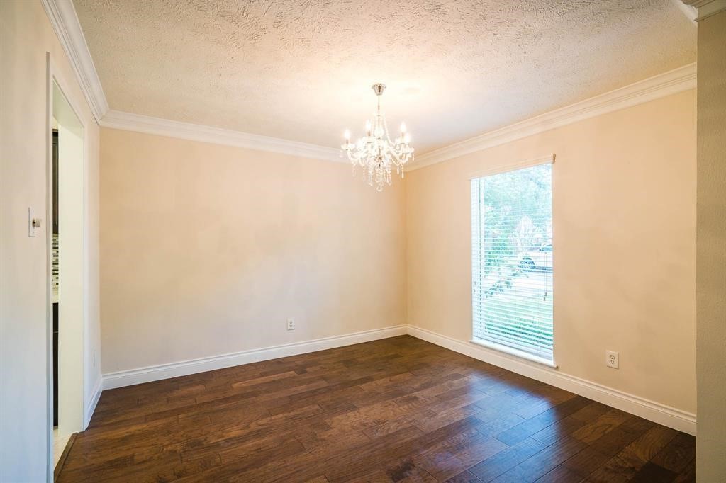 21203 Park Brook Drive Property Photo 12