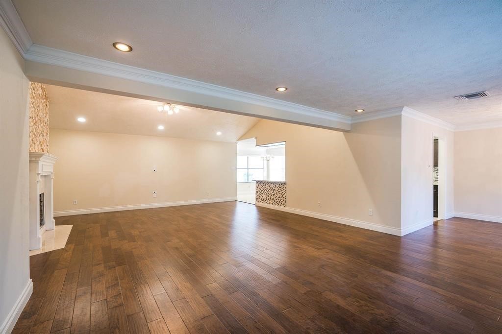 21203 Park Brook Drive Property Photo 13