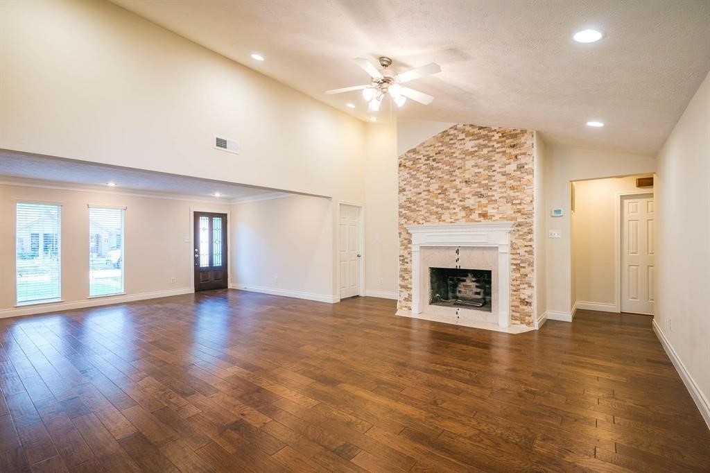 21203 Park Brook Drive Property Photo 16