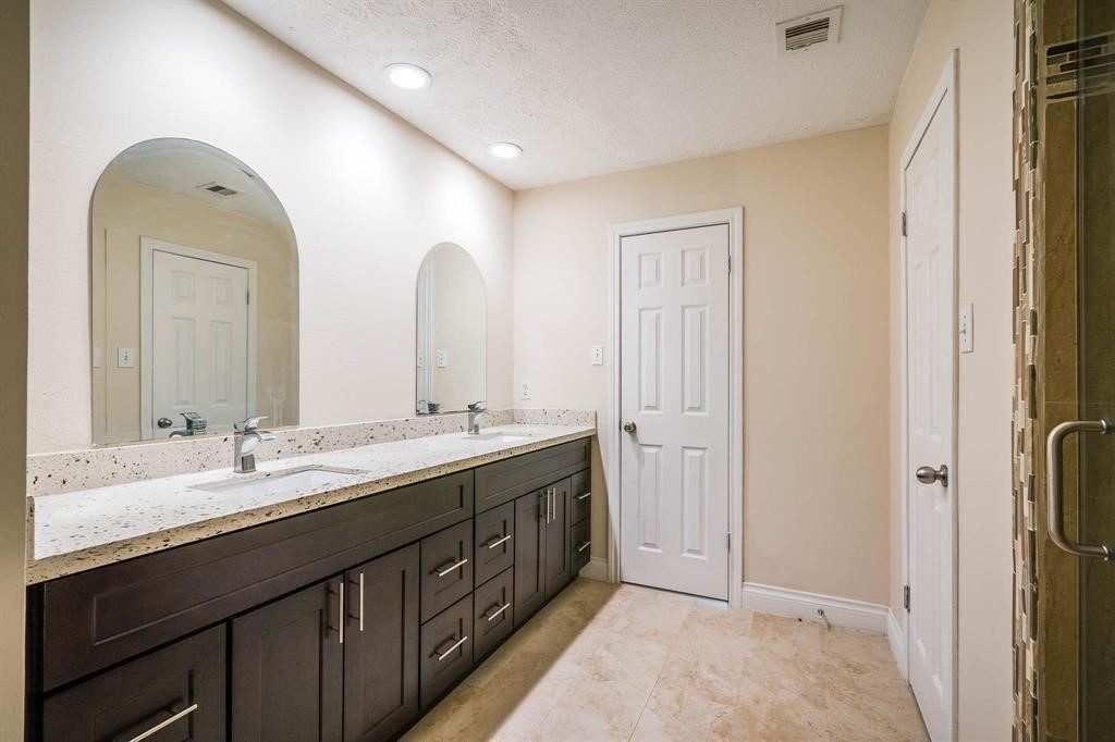 21203 Park Brook Drive Property Photo 23