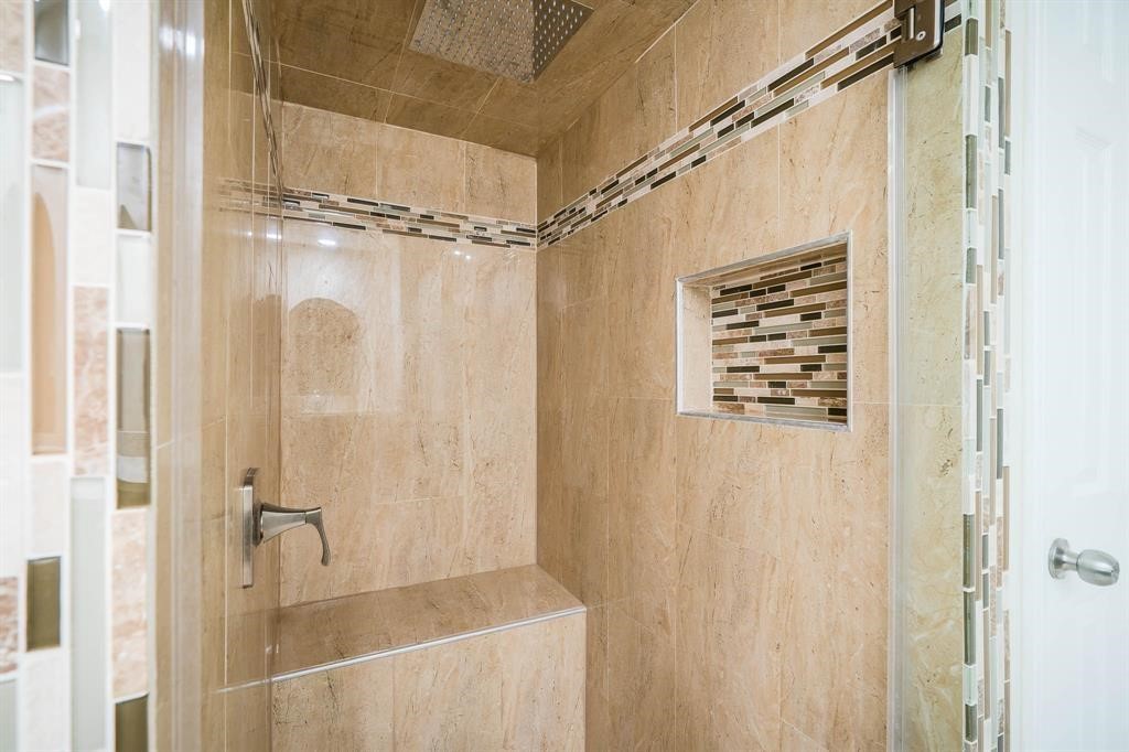 21203 Park Brook Drive Property Photo 24