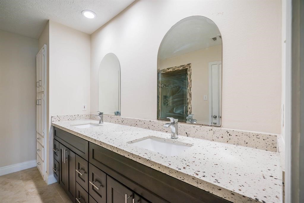 21203 Park Brook Drive Property Photo 26
