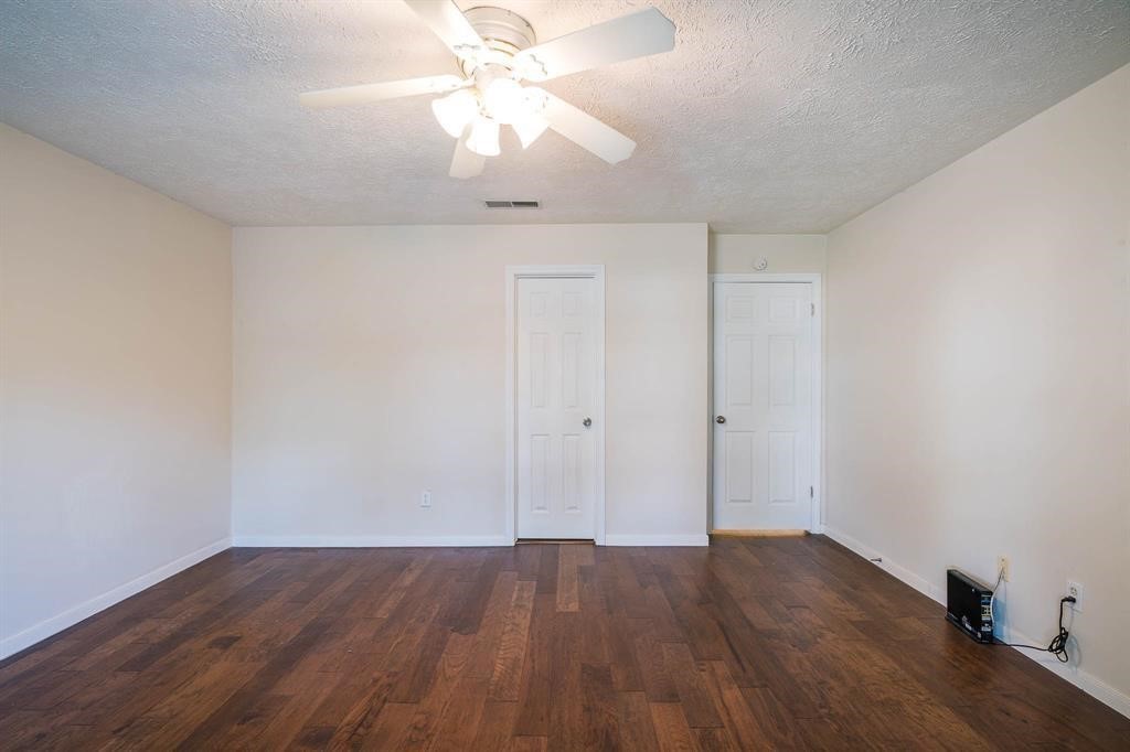 21203 Park Brook Drive Property Photo 29