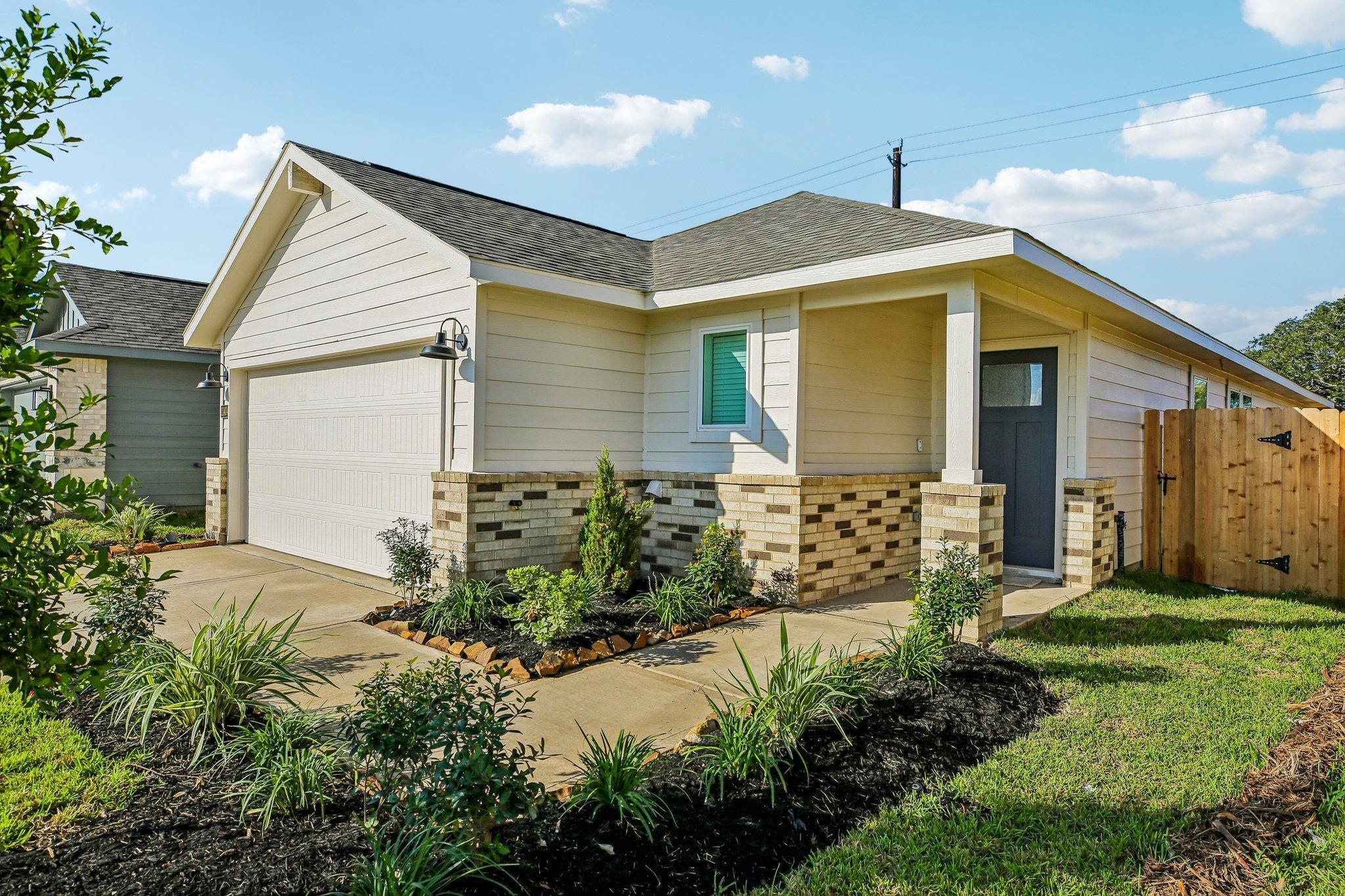 11404 Zenyatta Lane, Houston Tx 77048 Property Photo 2