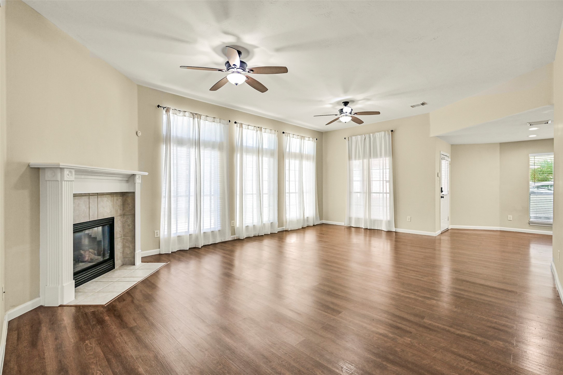 313 Winding Oak Lane S Property Photo 10