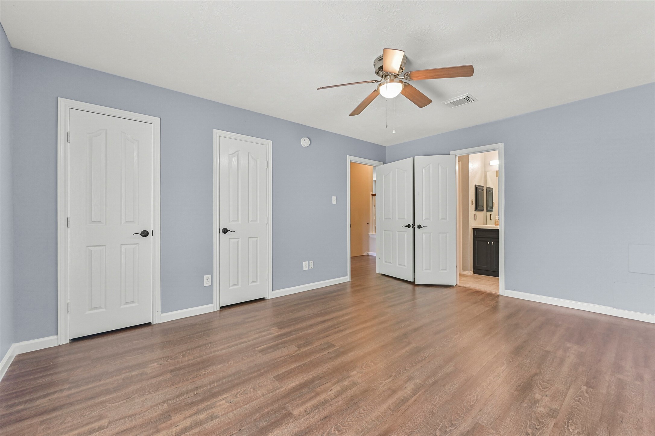 313 Winding Oak Lane S Property Photo 27