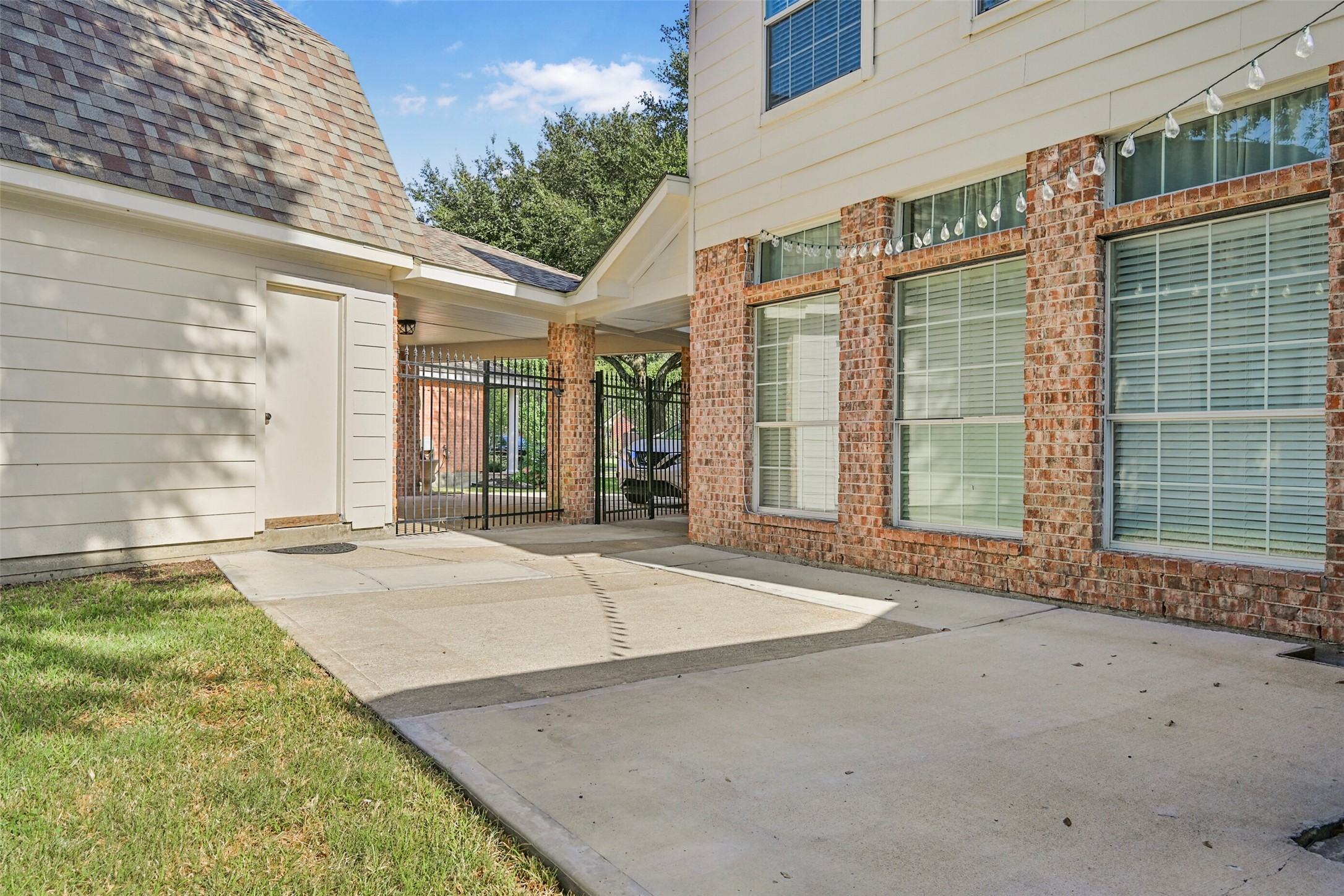 313 Winding Oak Lane S Property Photo 44