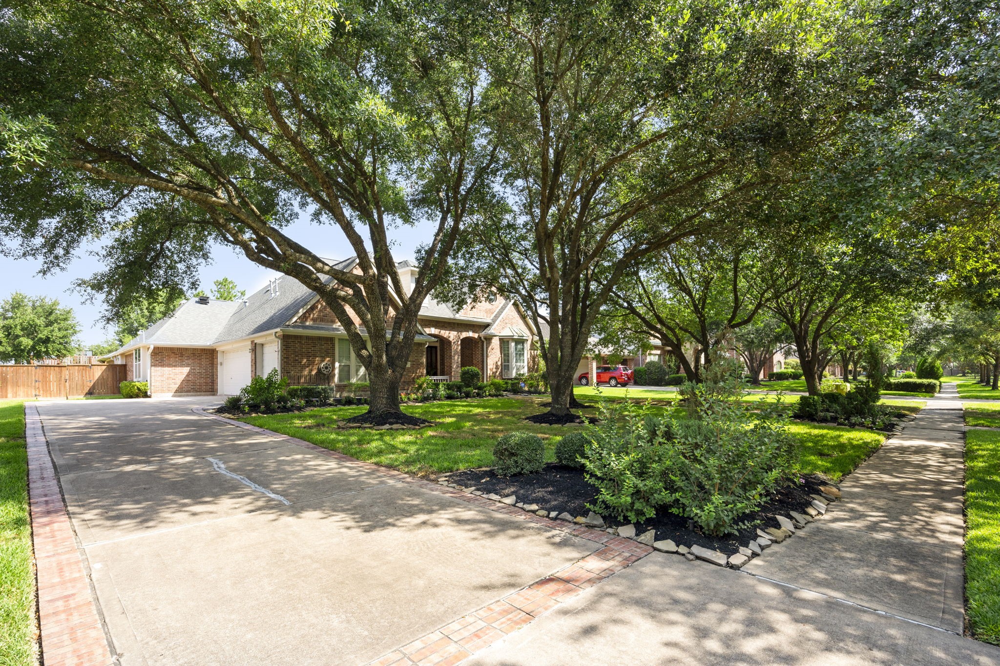903 Lake Grayson Drive Property Photo 3