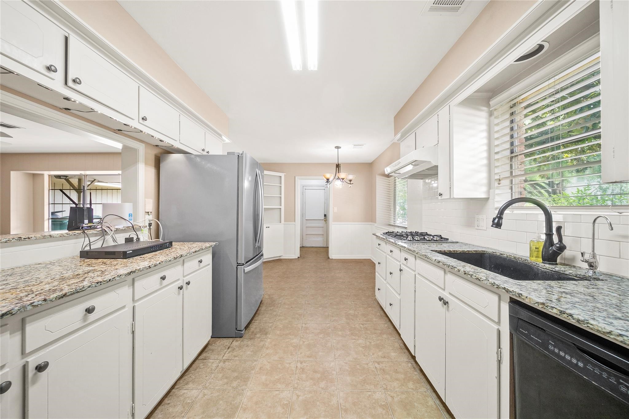 12502 Queensbury Lane Property Photo 9