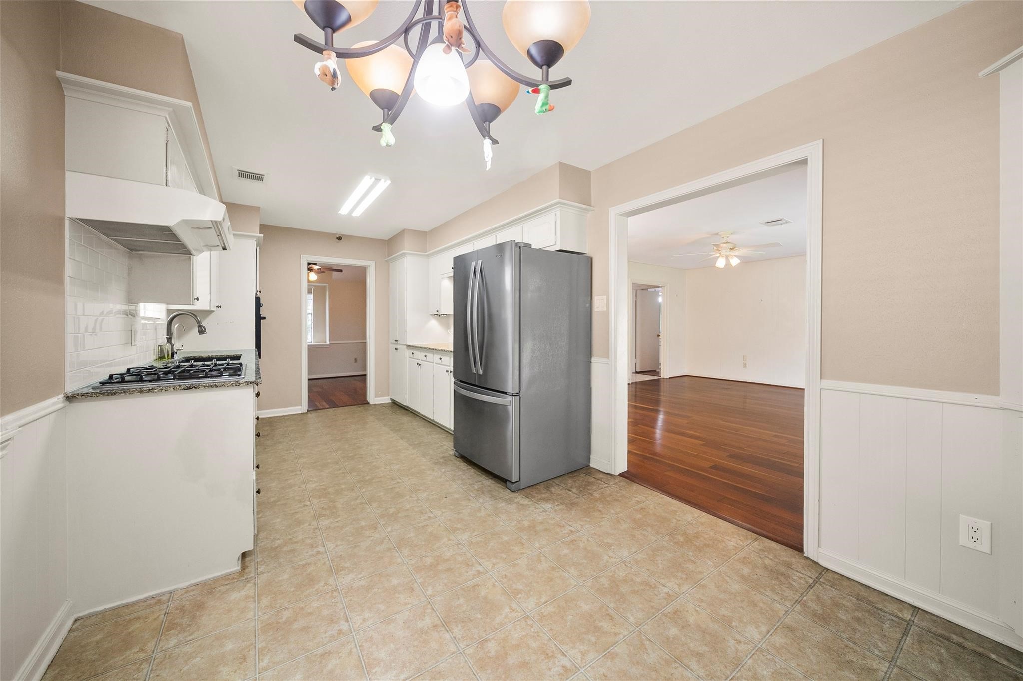 12502 Queensbury Lane Property Photo 10