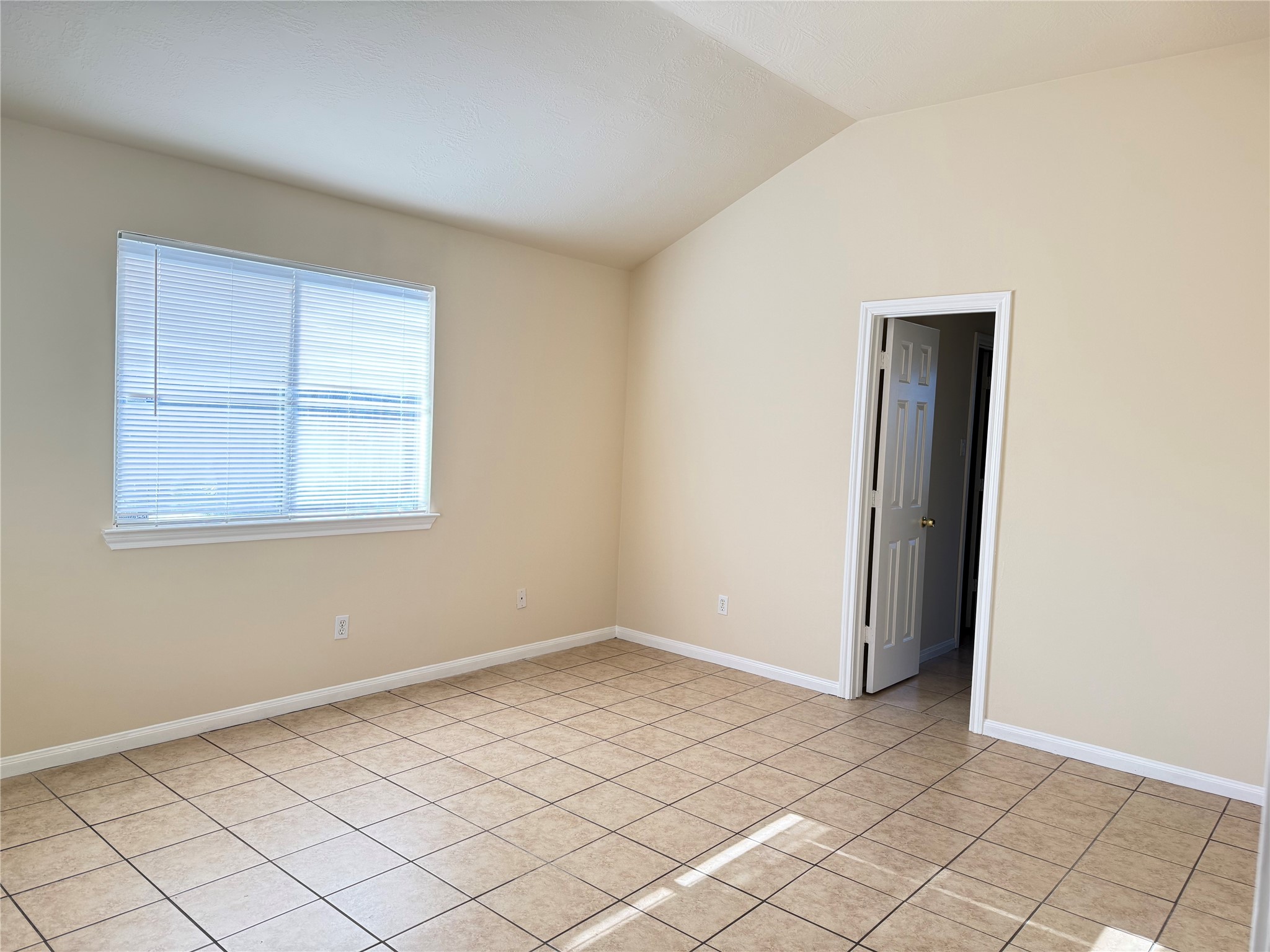 4019 Teal Run Meadow Drive Property Photo 6