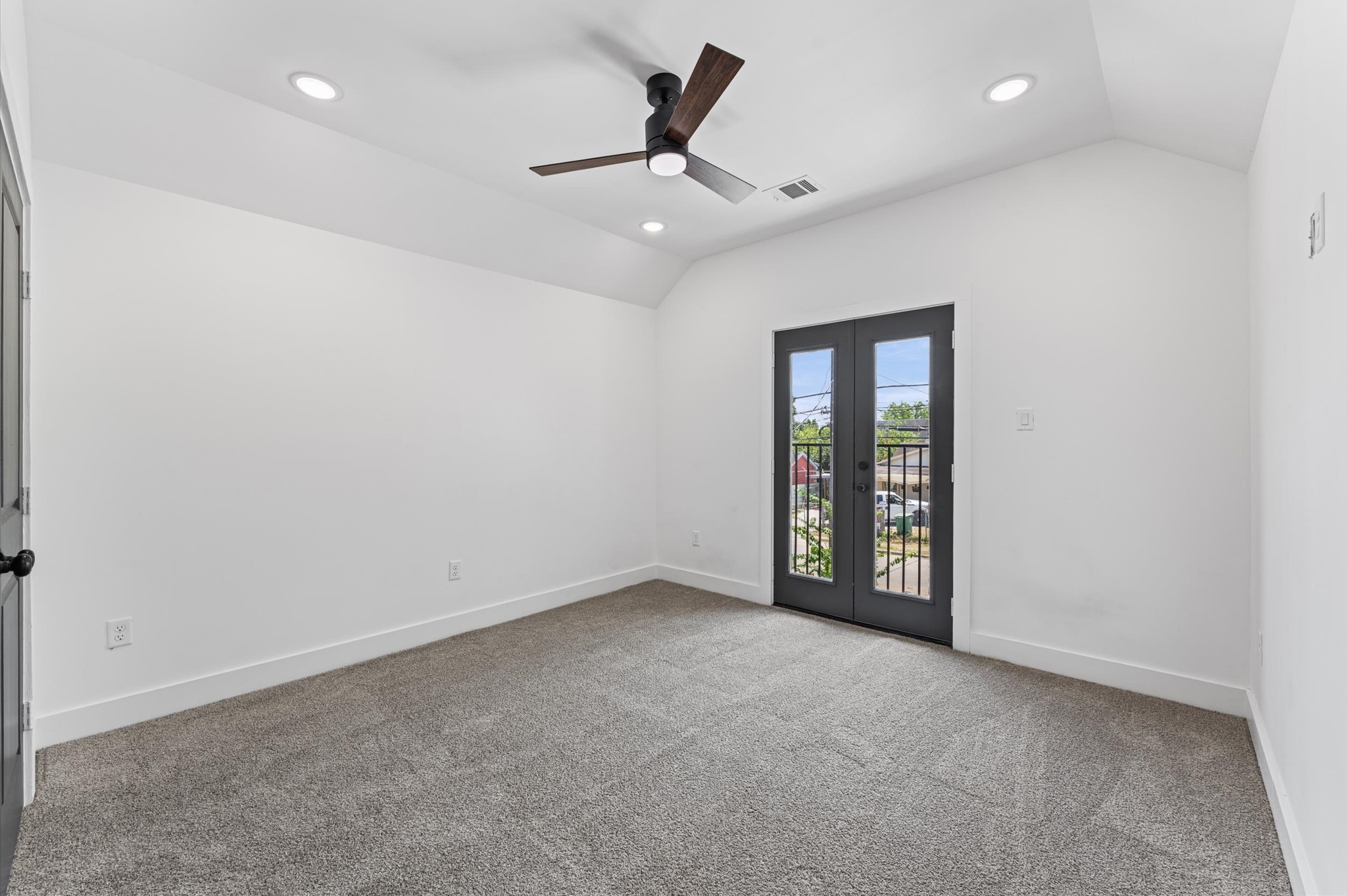 7327 Market Street Property Photo 18
