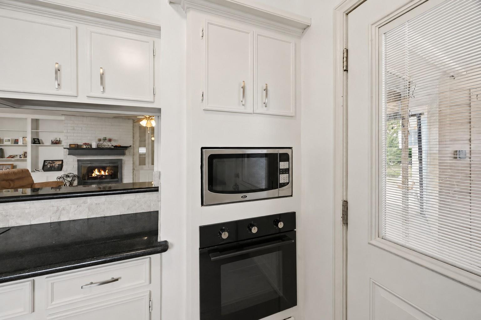 11707 Moltere Drive, Houston Tx 77065 Property Photo 10