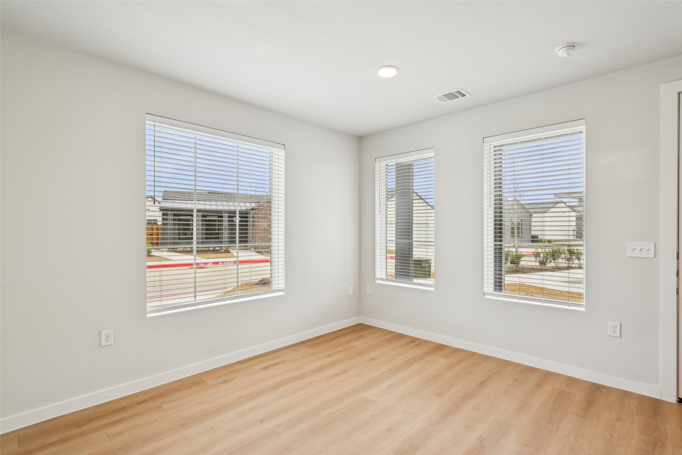 3651-110b S Custer Road Property Photo 11